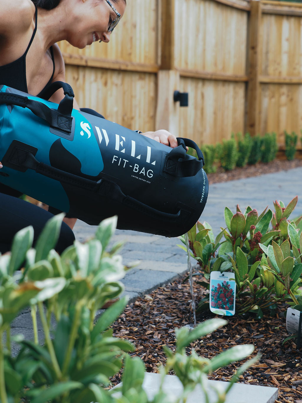 THE SWELL FIT BAG